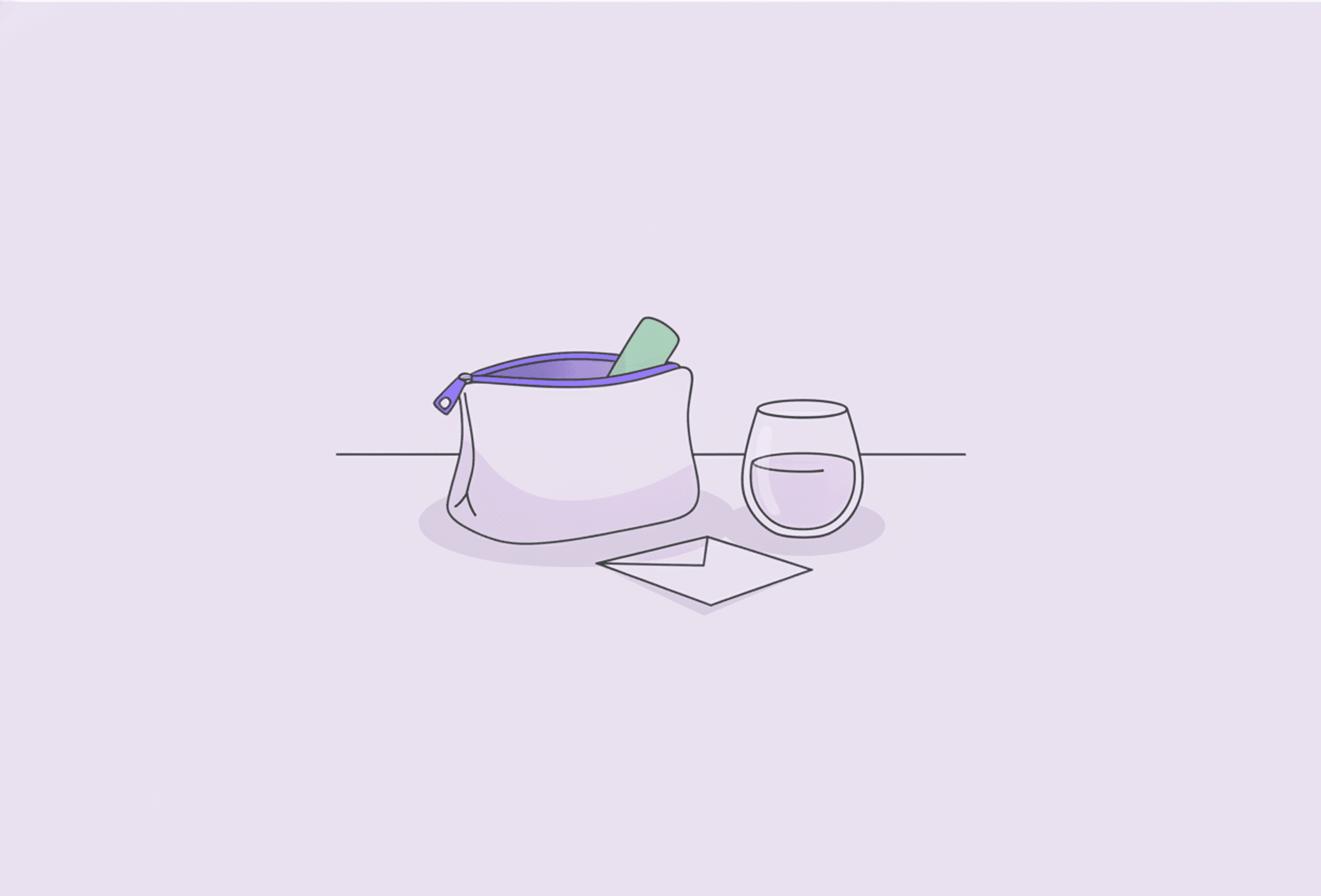 Un pequeño neceser abierto en una mesilla con un vaso de agua y una nota doblada al lado, una rutina reducida a lo que cabe en una bolsa.
